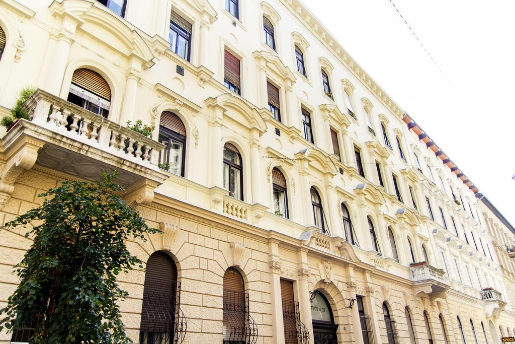 Eoetvoes Apartman Budapest Værelse billede